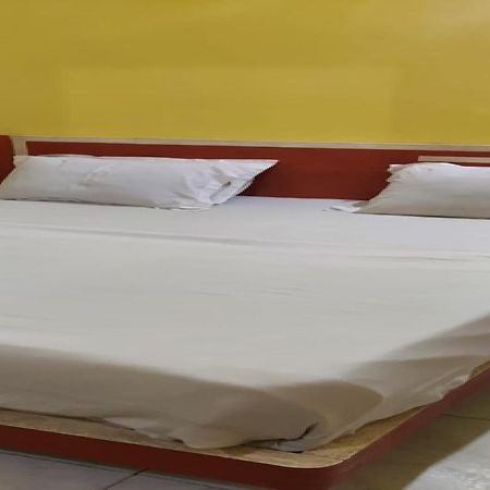 Spot On 73926 Hotel Anjanaa プリ エクステリア 写真