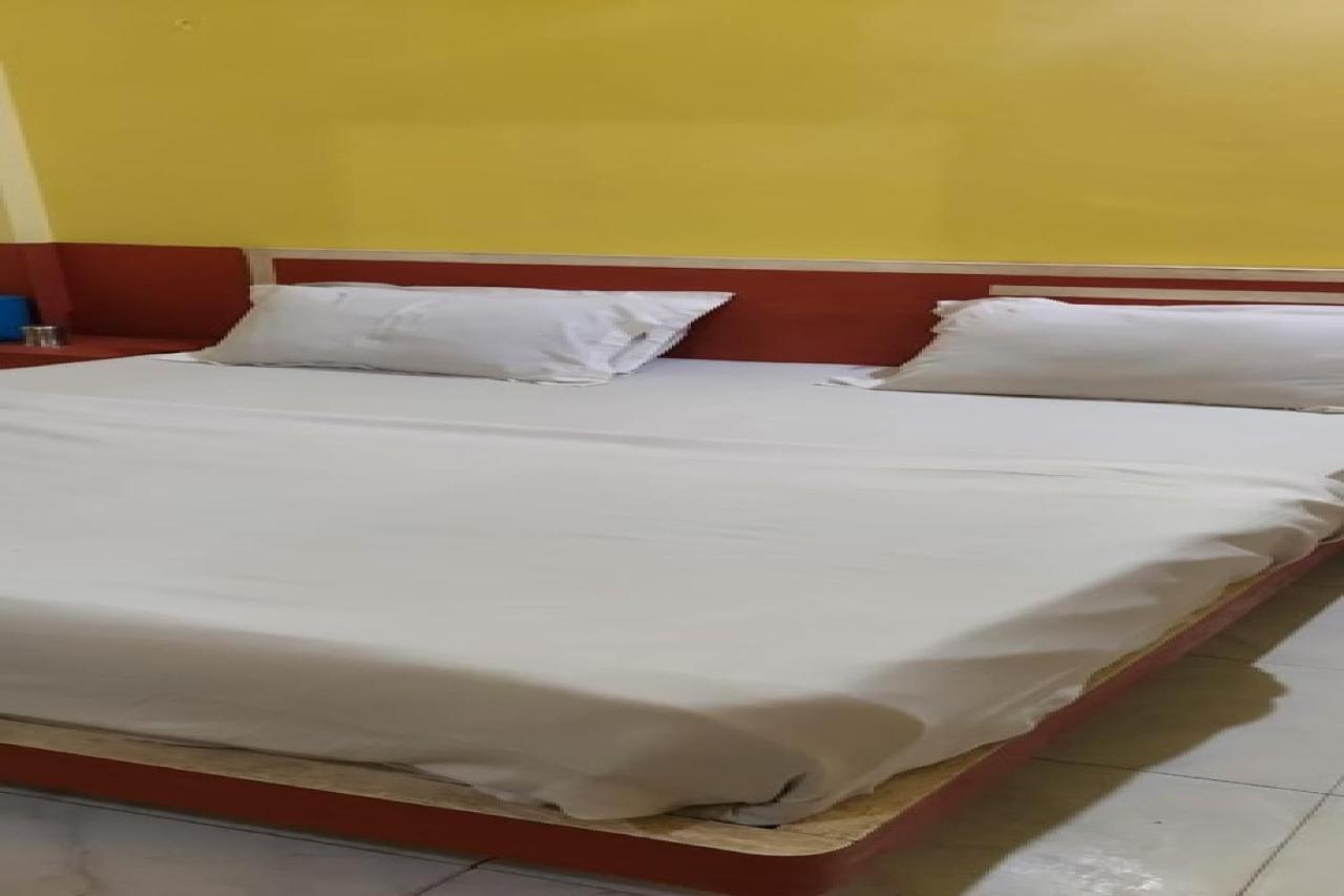Spot On 73926 Hotel Anjanaa プリ エクステリア 写真